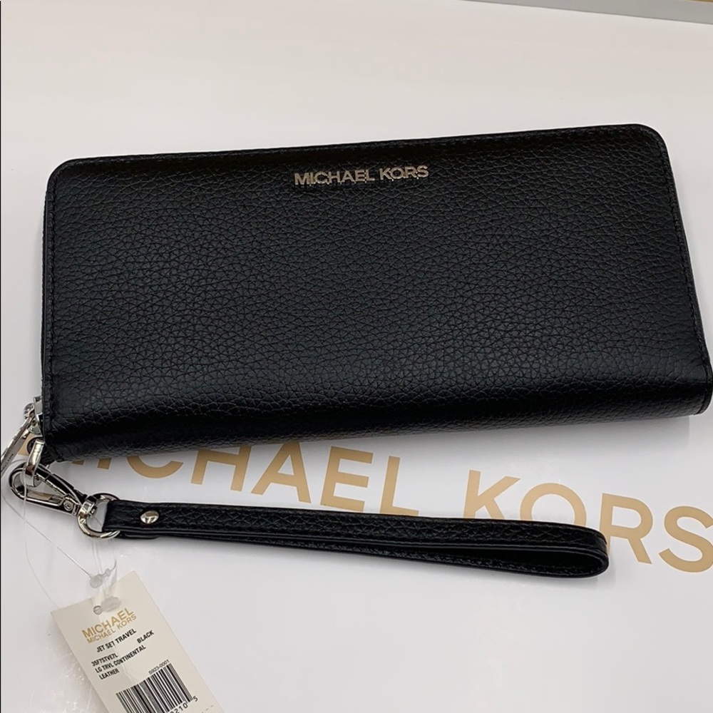 MICHAEL KORS Jet Set Travel Continental PVC Zip - Picture 2 of 13